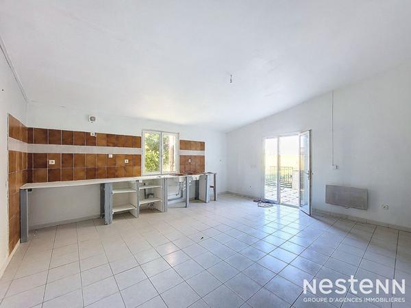 À vendre Propriété de 6900 m² avec Gasconne à rénover de 207 m², dépendances et deux gîtes