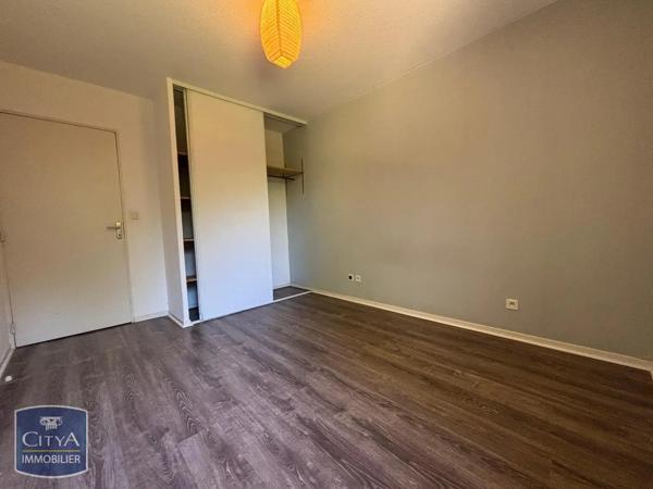 Appartement à louer 2 pièces 47.15m² Sedan (08200)