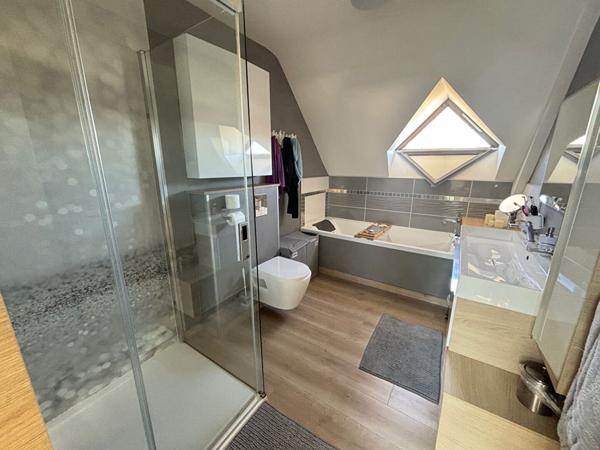 EN VENTE - NEVERS - 4 CHAMBRES OU PLUS - GARAGE - PISCINE