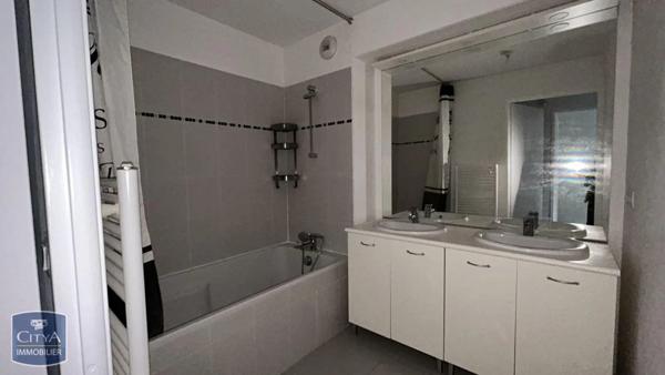 Appartement à louer 3 pièces 71.95m² Juvignac (34990)