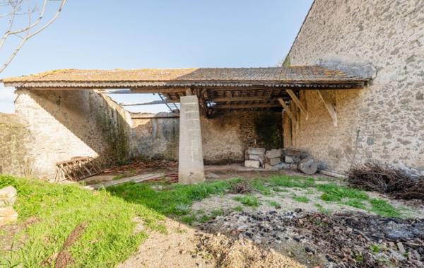 Vente Maison Corps de ferme à rénover à rénover Montblanc   