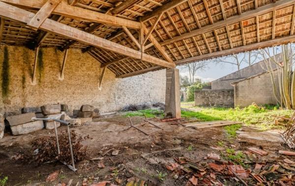 Vente Maison Corps de ferme à rénover à rénover Montblanc   