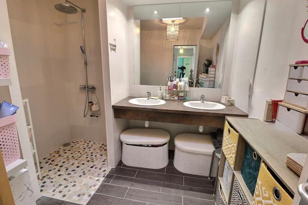 A VENDRE Maison Entraigues Sur La Sorgue 83 m²