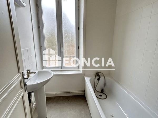 Location Appartement 4 pièces 72.78 m² - 14 RUE DES PAQUIS Charleville-mezieres 08000