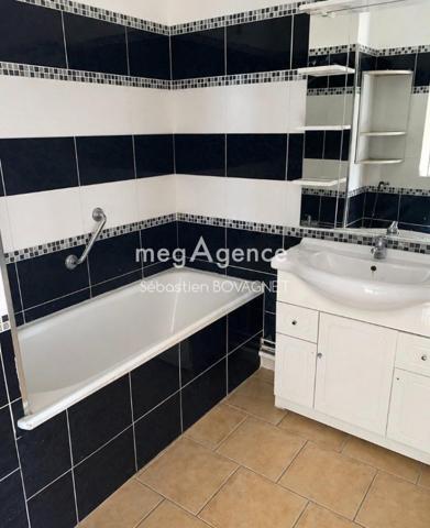 Appartement à Le Mans, 72000 - 6 pièces 92m²