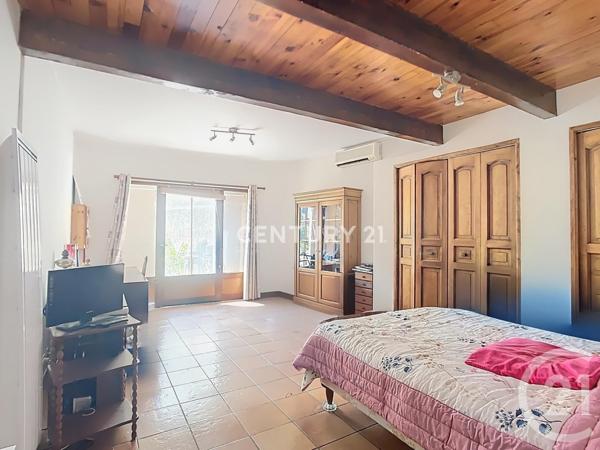 Maison à vendre  5 pièces - 176,23 m2 ROQUEVAIRE - 13