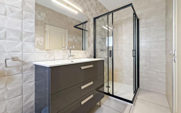 Maison à vendre    6 pièces •  Guilherand-Granges