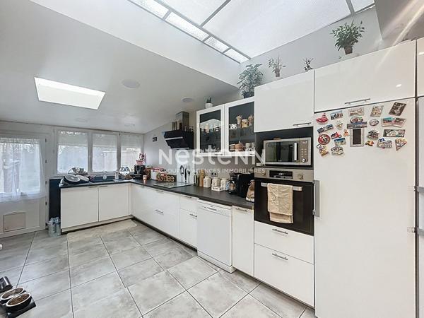 Maison de ville de 111m² à SOMAIN - 3 chambres - Jardin - Proche du centre et des commodités - 169.900 euros