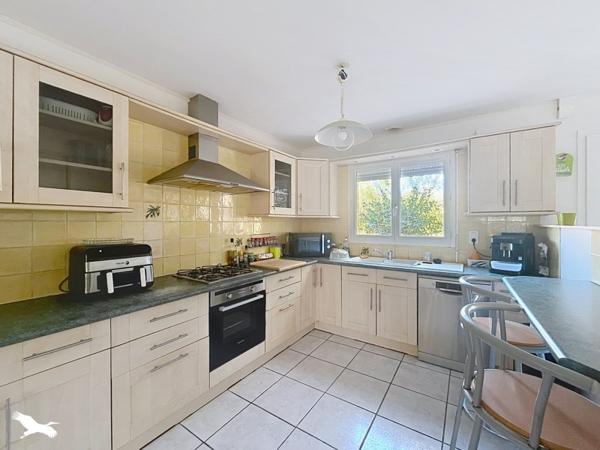 Maison 379 000 € L'Isle-Jourdain 6 p 131 m² DPE C