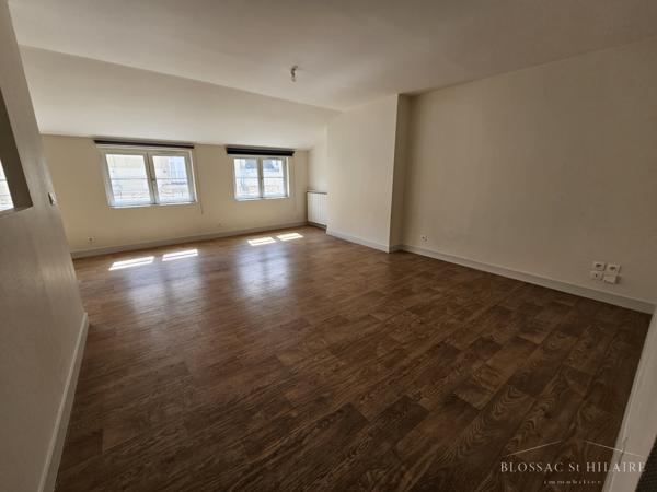 Poitiers PLATEAU, appartement de type 3, 71 m², secteur MARCHE NOTRE-DAME.