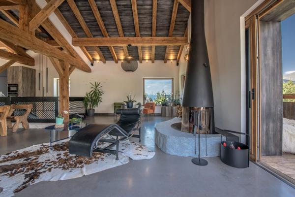 Chalet alpin d'exception à Courchevel - Architecture contemporaine