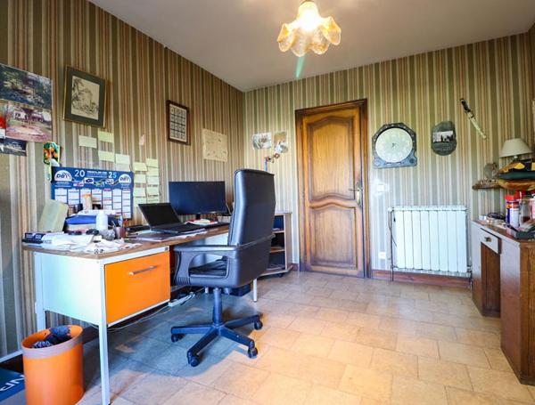 À vendre - Maison familiale 160 m² avec piscine, grand terrain et hangar  - Aussillon (81)