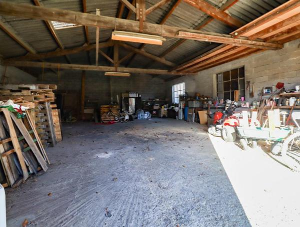 À vendre - Maison familiale 160 m² avec piscine, grand terrain et hangar  - Aussillon (81)
