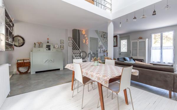 Maison à vendre    4 pièces • 118,80 m2 Saint-Maur-des-Fossés