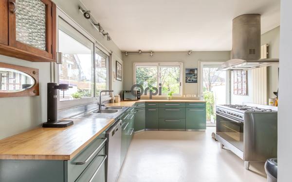 Maison à vendre    4 pièces • 118,80 m2 Saint-Maur-des-Fossés