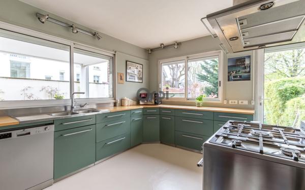 Maison à vendre    4 pièces • 118,80 m2 Saint-Maur-des-Fossés