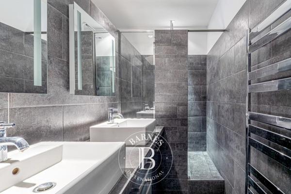 Paris 11ème, Appartement 2 Chambres -  151 m² à vendre