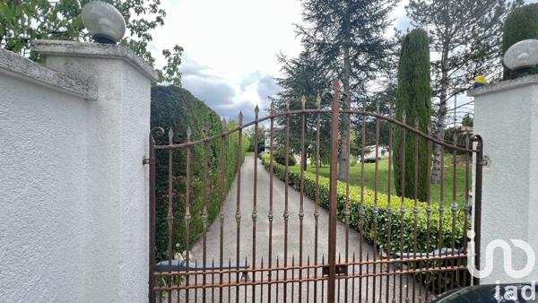 Maison 6 pièces de 170 m² à Saint-Cézaire-sur-Siagne (06530)