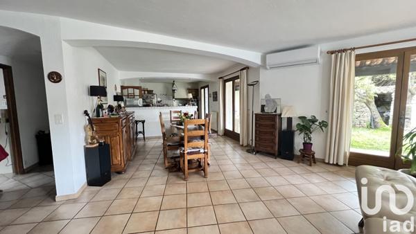 Maison 6 pièces de 170 m² à Saint-Cézaire-sur-Siagne (06530)