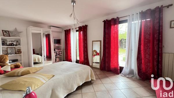 Maison 6 pièces de 170 m² à Saint-Cézaire-sur-Siagne (06530)