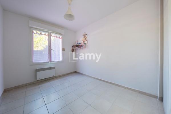 Parking + appartement