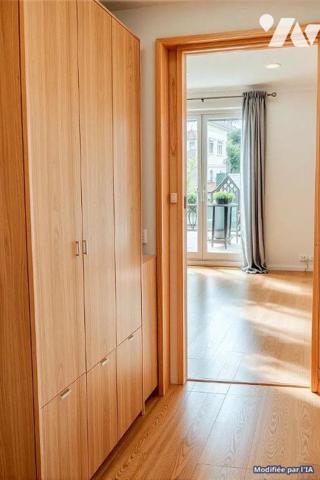 Un studio, une cave et un parking