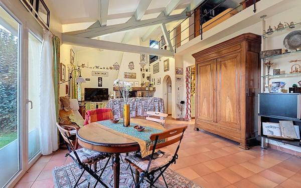 Maison à vendre    5 pièces • 140,83 m2 Cagnes-sur-Mer