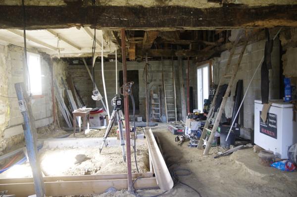 A vendre Maison en pierre  5 pièces SAINT JEAN POUTGE (32) sur terrain de 2ha