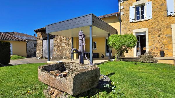 Maison en Pierre avec Grange Atelier Piscine et Jardin - Calme et vue imprenable