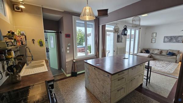 Maison 1930 de 190 m² au centre de Saujon