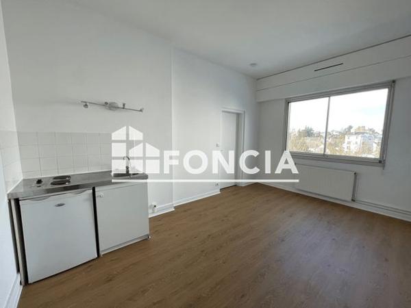 Location Appartement 2 pièces 30.9 m² - 25-27 RUE OCTAVE FEUILLET Nantes 44000