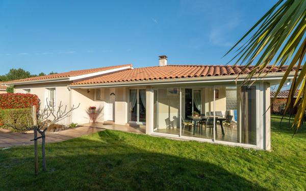 Maison à vendre    4 pièces •  Biscarrosse