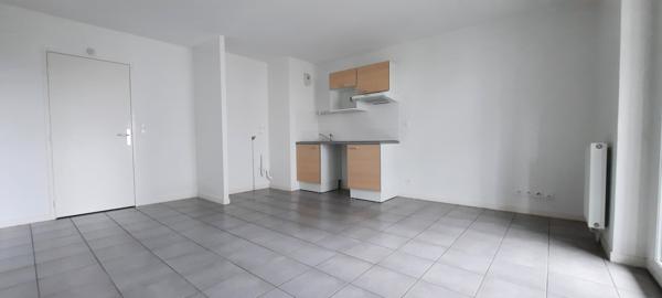 Appartement 2 pièces – 43 m² environ à Saint-Nazaire (ref : 71678SN)