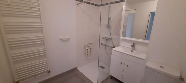 Appartement 2 pièces – 43 m² environ à Saint-Nazaire (ref : 71678SN)