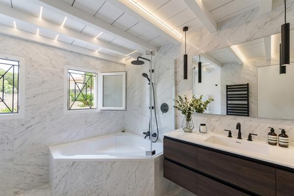 Vente Maison de luxe Frontignan 8 Pièces 230 m²