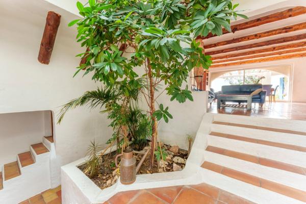 Vente Maison de luxe Frontignan 8 Pièces 230 m²