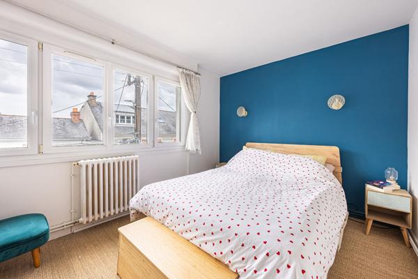 Superbe T4, 2 chambres + 1 bureau + pièce indépendante