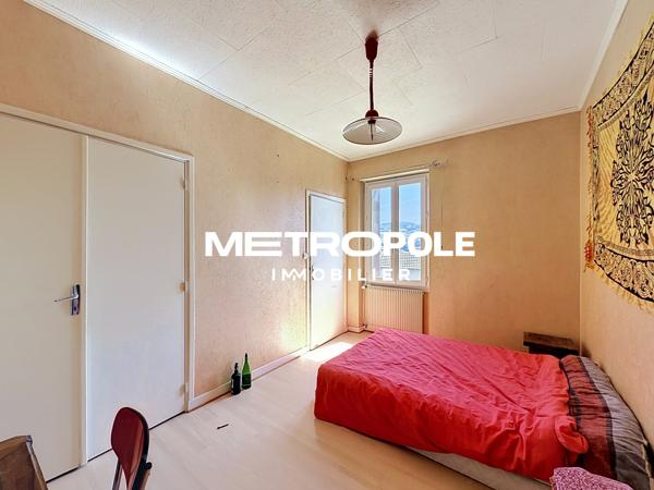 Maison 6 pièce(s) 4 chambre(s) 160 m²