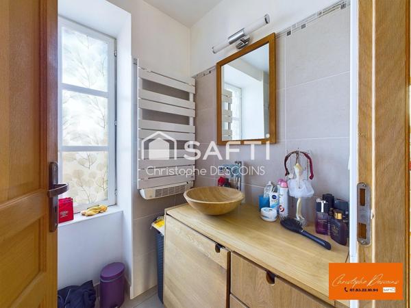 Superbe Longère Rénovée à Brécé