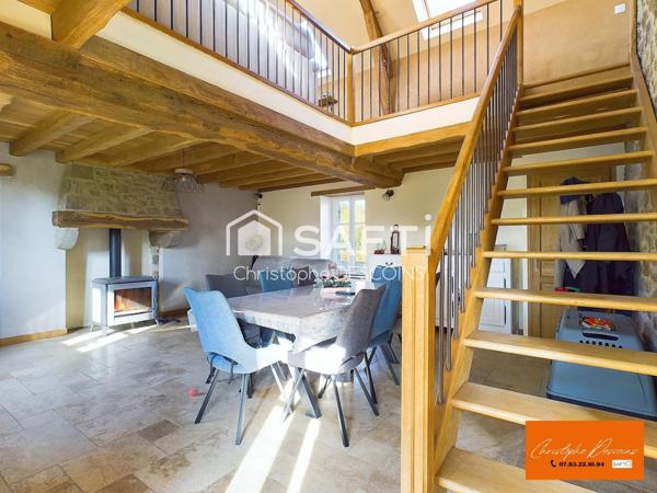 Superbe Longère Rénovée à Brécé