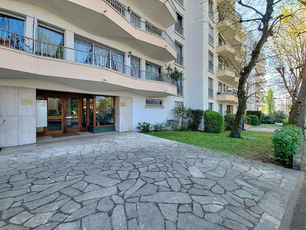 Vente appartement Bordeaux : 529 000 € - AJP Immobilier Bordeaux Saint-Augustin