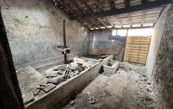 Vente Garage Cave PC accordé à rénover Vallet   