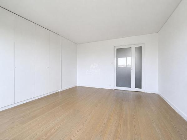 Appartement Chatou 2 pièce(s) 57 m² 440 000 € **  - Référence  V30010381