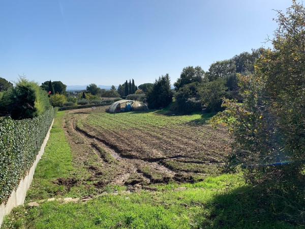 A VENDRE Flayosc Maison 70 m² sur terrain de 4480 m² CONSTRUCTIBLE