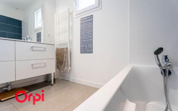 Maison à vendre    5 pièces • 104 m2 Irigny