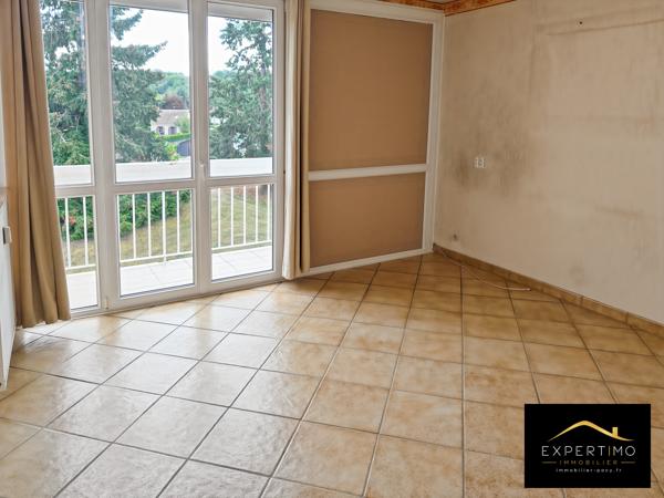 Appartement 4 pièces 76,55 m² avec balcon, cave et parking dans une résidence sécurisée