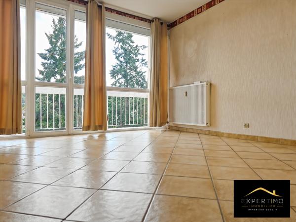 Appartement 4 pièces 76,55 m² avec balcon, cave et parking dans une résidence sécurisée