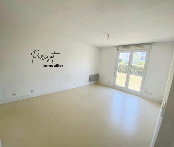 Appartement 2 pièces 32 m² – Poitiers Facultés / CHU À vendre, agréable T2 d'environ 32 m² , idéalement situé à seulement 5 minutes à pied des Facultés et du CHU .