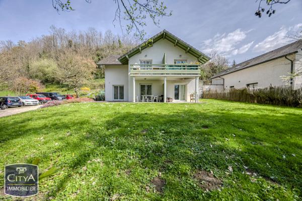 Immeuble à vendre 205m² Viviers-du-Lac (73420)