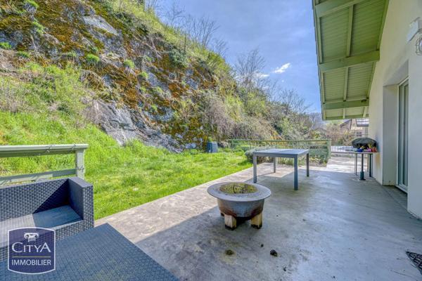 Immeuble à vendre 205m² Viviers-du-Lac (73420)